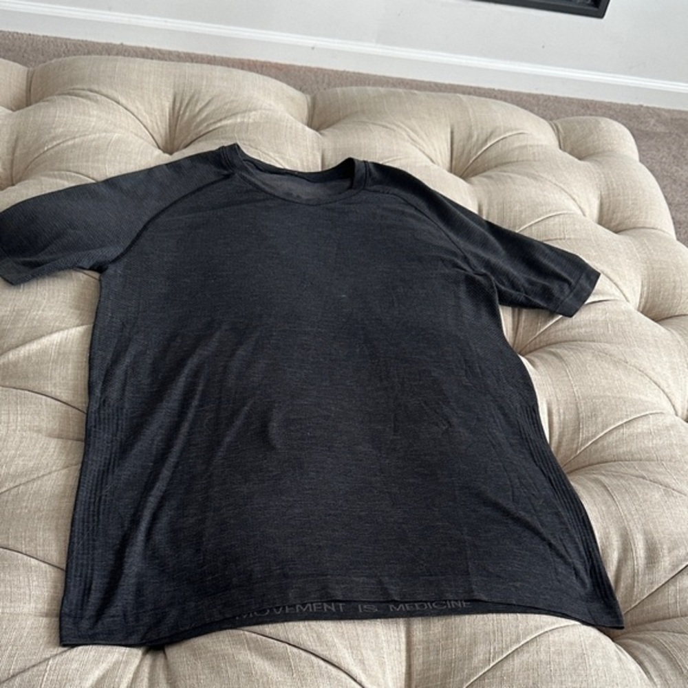 lululemon athletica Charcoal Short Sleeve Tee